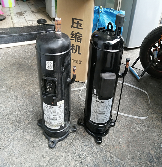 杜尔伯特中央空调压缩机的更换维修
